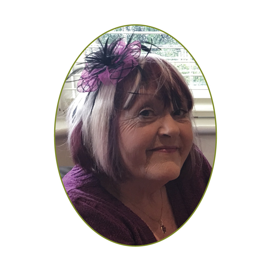 Rhiannon Elidir Tucker "Lydia"